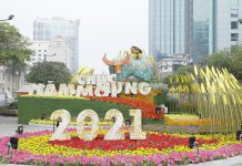 Đường Hoa Nguyễn Huệ Trước Giờ Đón Khách Tham Quan